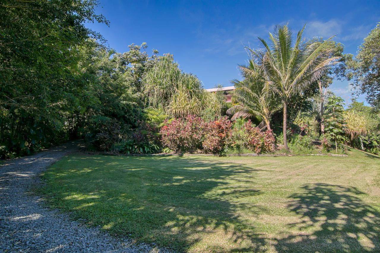 Daintree Manor B&B Екстер'єр фото