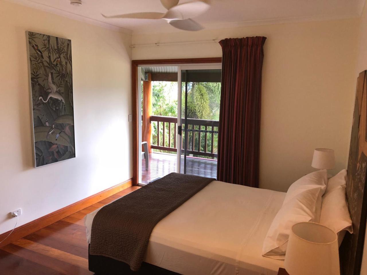 Daintree Manor B&B Екстер'єр фото